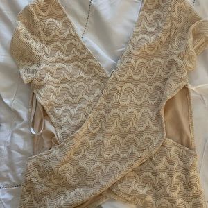 Sabo skirt knitted top with a cutout in the back